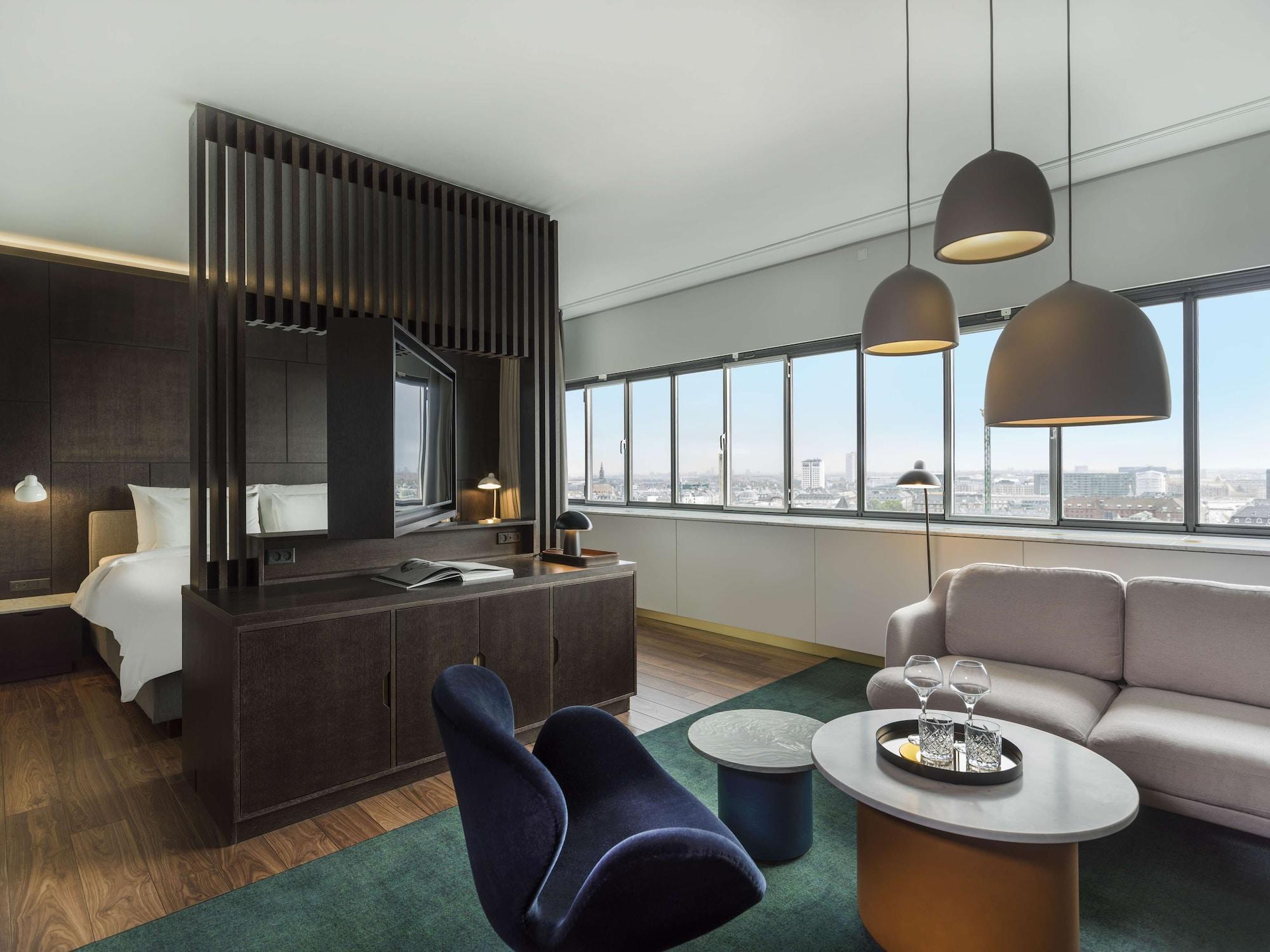 Radisson Collection Royal Hotel, Copenaghen Esterno foto A suite at the hotel