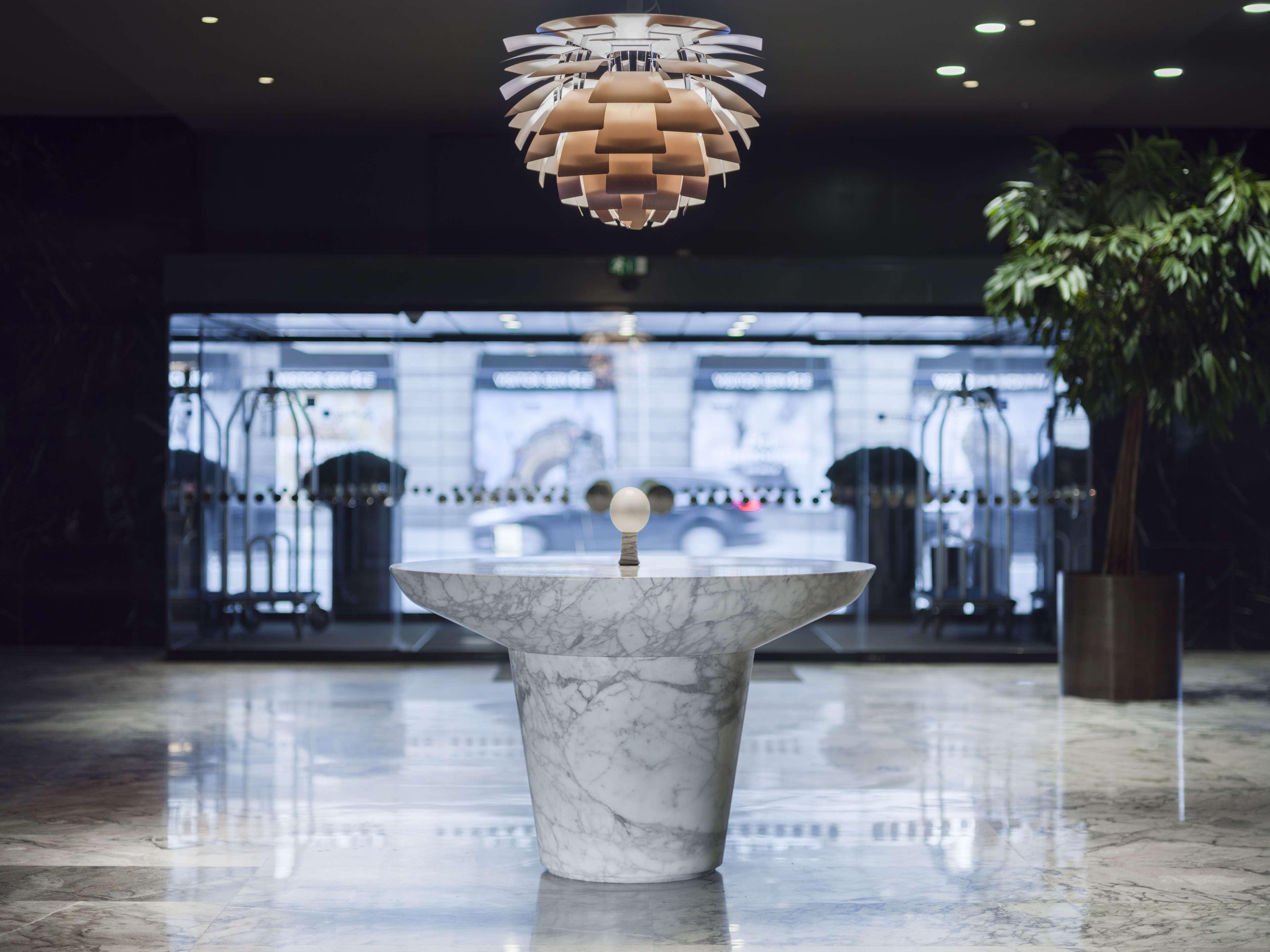 Radisson Collection Royal Hotel, Copenaghen Esterno foto The lobby of the hotel