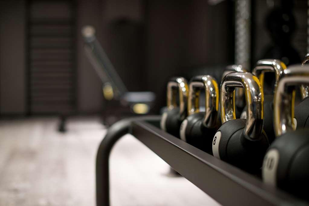 Radisson Collection Royal Hotel, Copenaghen Servizi foto A rack of kettlebells